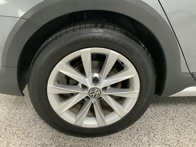 used 2019 Volkswagen Golf Alltrack car, priced at $22,990