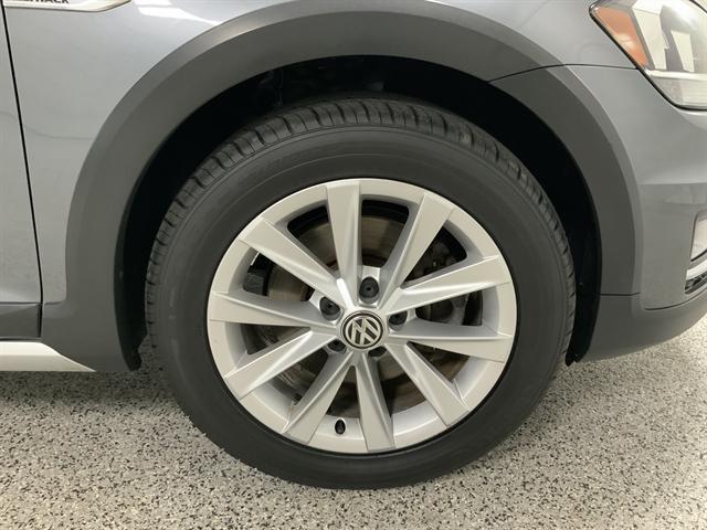 used 2019 Volkswagen Golf Alltrack car, priced at $22,990