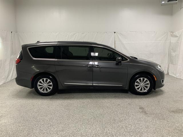 used 2018 Chrysler Pacifica car, priced at $15,990