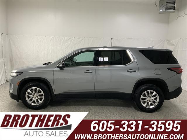 used 2023 Chevrolet Traverse car, priced at $26,490