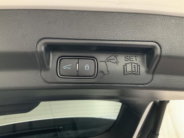 used 2022 Ford Explorer car, priced at $22,990