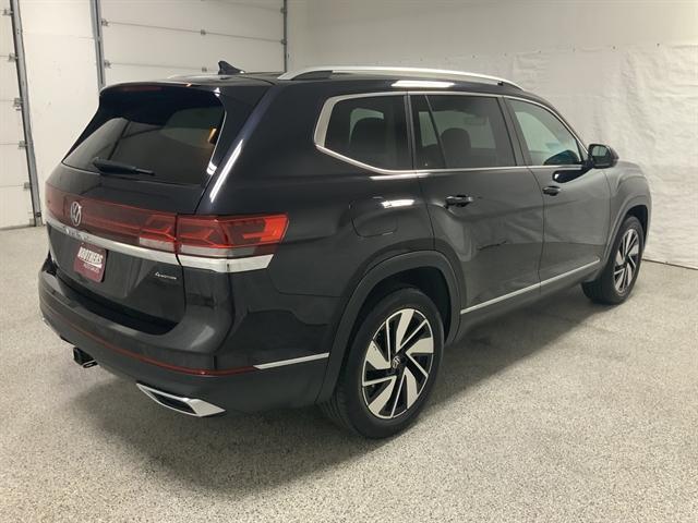 used 2024 Volkswagen Atlas car, priced at $39,990