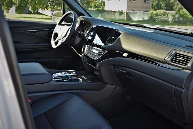 used 2025 Honda Passport car, priced at $18,980