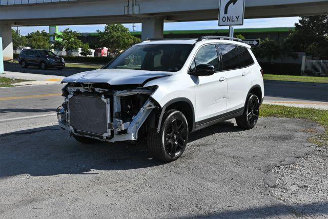 used 2025 Honda Passport car, priced at $18,980