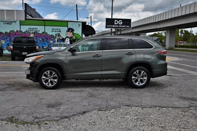 used 2016 Toyota Highlander car, priced at $7,480