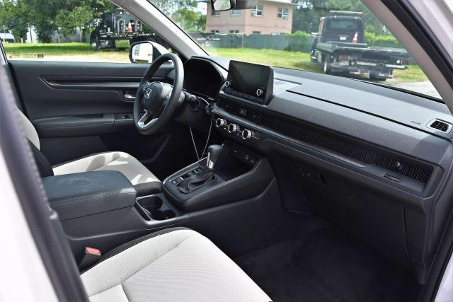 used 2025 Honda CR-V car, priced at $14,000