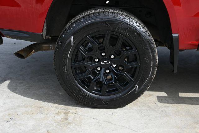 used 2025 Chevrolet Colorado car, priced at $11,980