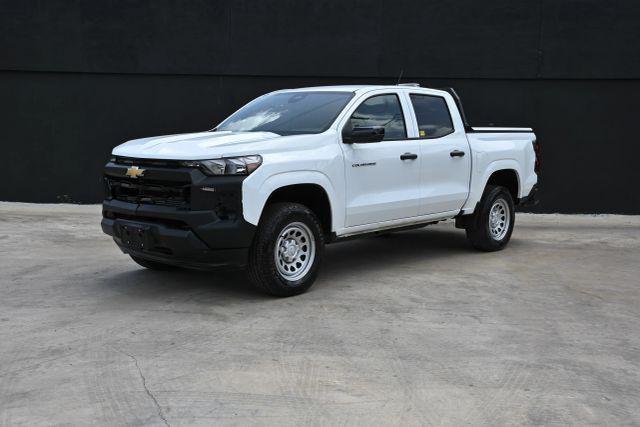 used 2024 Chevrolet Colorado car, priced at $17,980