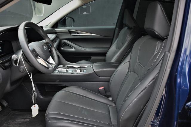 used 2025 INFINITI QX60 car, priced at $18,800