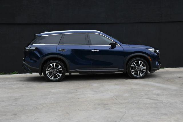 used 2025 INFINITI QX60 car, priced at $18,800