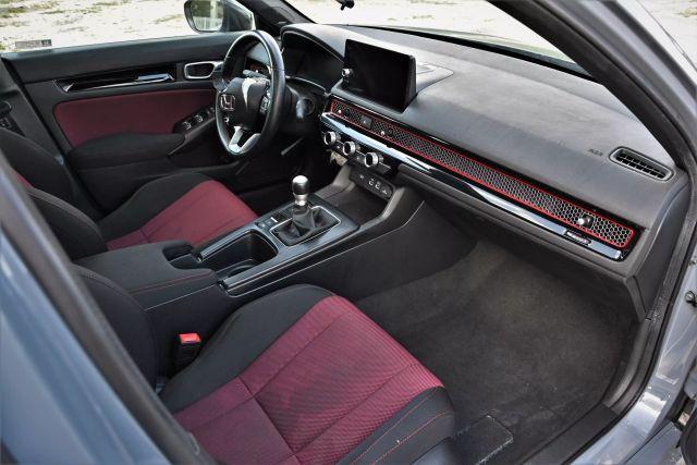 used 2023 Honda Civic Si car, priced at $5,480