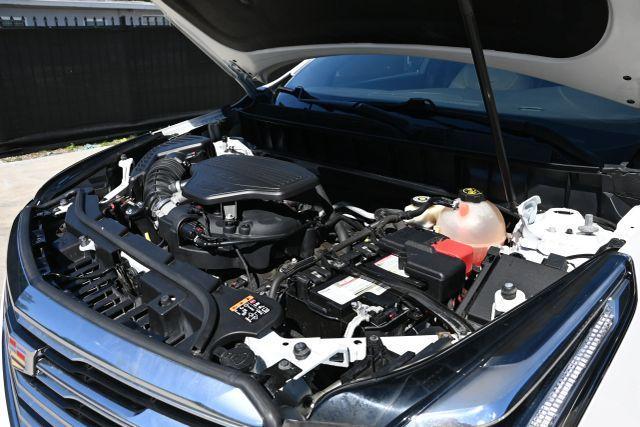 used 2018 Cadillac XT5 car, priced at $8,980