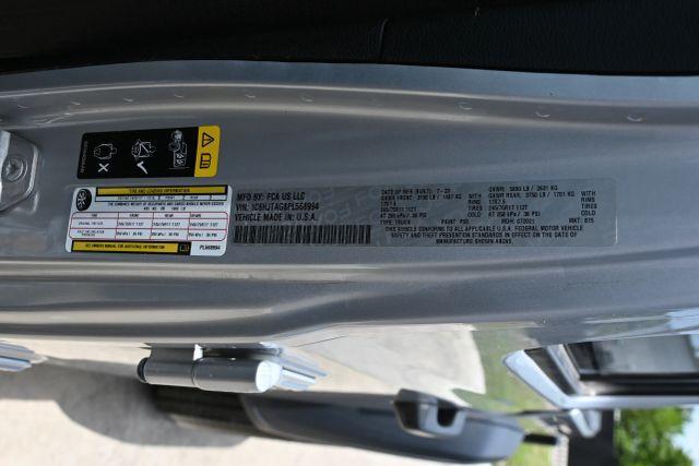 used 2023 Jeep Gladiator car, priced at $14,980