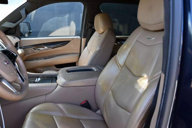 used 2020 Cadillac Escalade ESV car, priced at $17,980