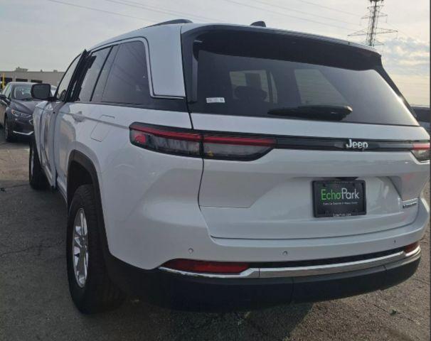 used 2022 Jeep Grand Cherokee car, priced at $12,980