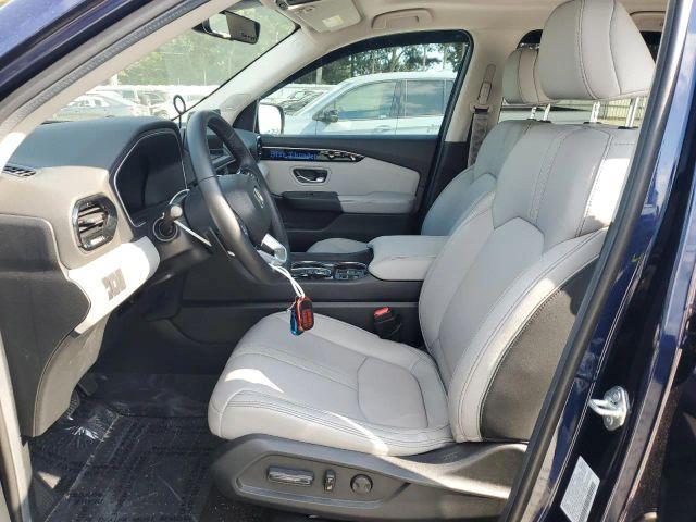 used 2025 Honda Pilot car, priced at $20,980
