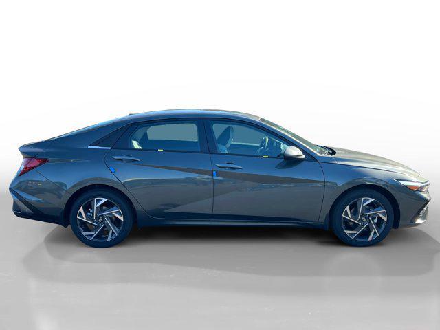 new 2025 Hyundai Elantra car, priced at $30,640