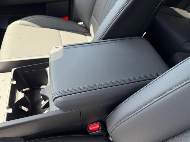 used 2025 Hyundai Santa Fe car, priced at $39,998