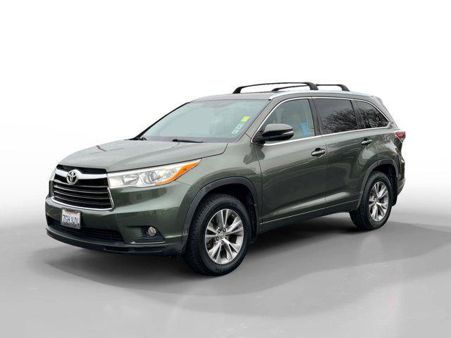 used 2014 Toyota Highlander car, priced at $15,488