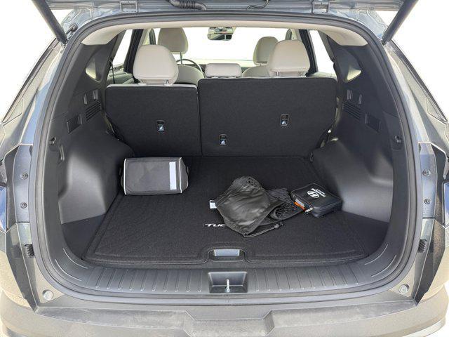 new 2025 Hyundai TUCSON Hybrid car, priced at $38,430