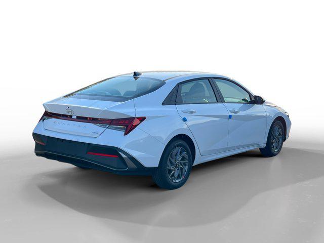 new 2025 Hyundai Elantra HEV car, priced at $26,710