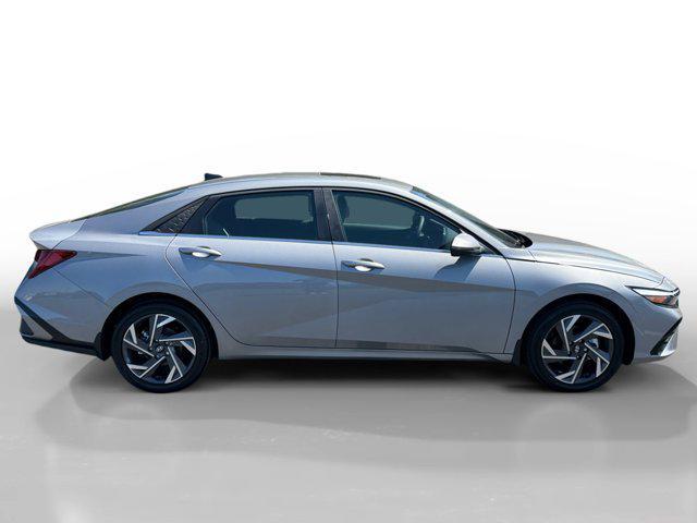 new 2025 Hyundai Elantra car, priced at $30,655
