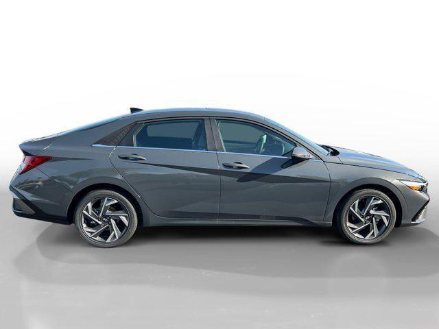 new 2025 Hyundai Elantra car, priced at $30,585