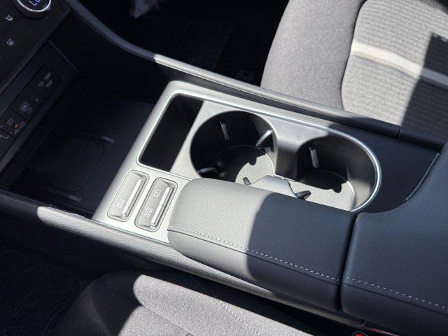 new 2025 Hyundai Sonata Hybrid car, priced at $33,000