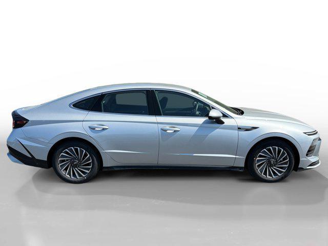 new 2025 Hyundai Sonata Hybrid car, priced at $33,000