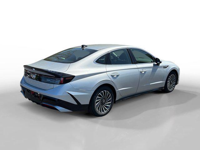 new 2025 Hyundai Sonata Hybrid car, priced at $33,000