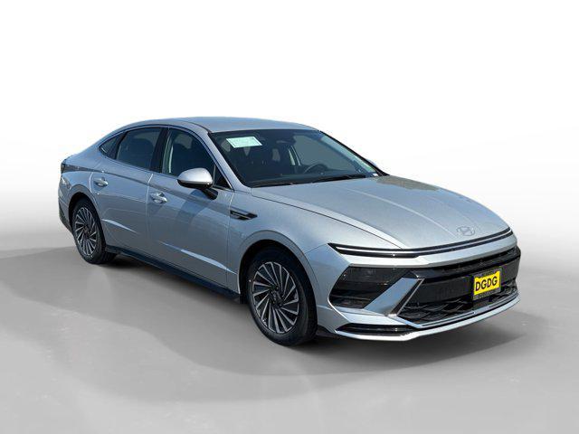 new 2025 Hyundai Sonata Hybrid car, priced at $33,000