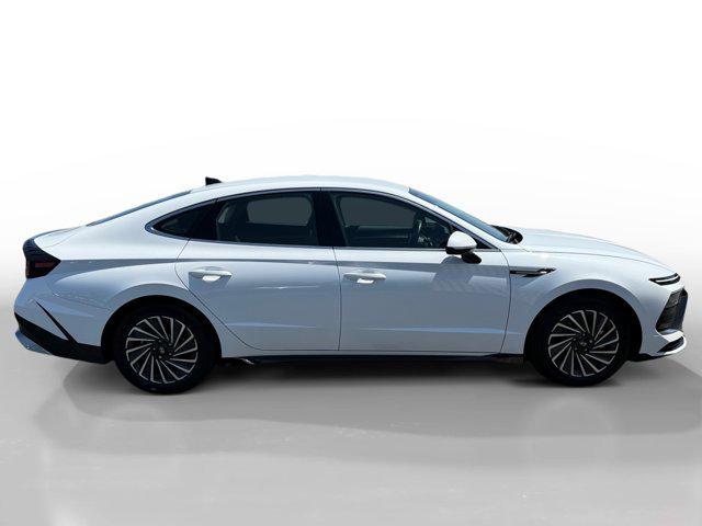 used 2024 Hyundai Sonata Hybrid car, priced at $27,991