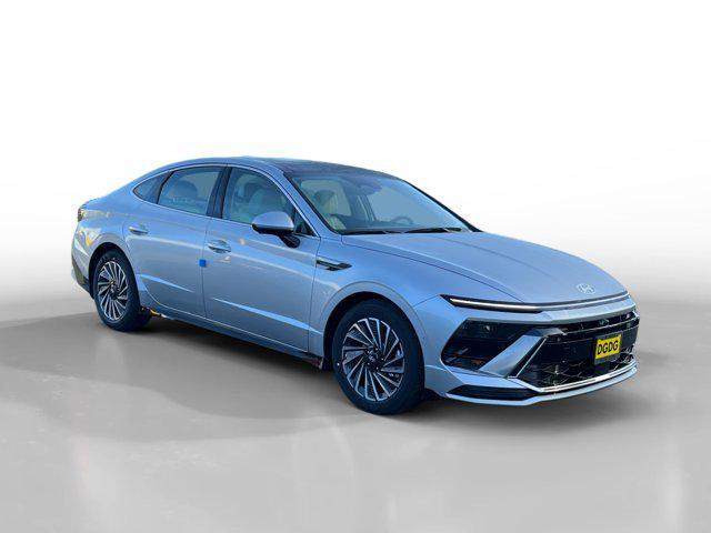 new 2025 Hyundai Sonata Hybrid car, priced at $38,670