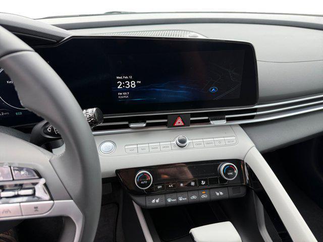 new 2025 Hyundai Elantra car, priced at $30,640