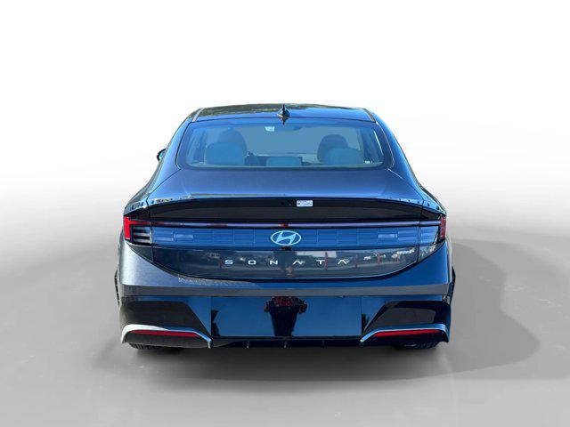 new 2025 Hyundai Sonata Hybrid car, priced at $32,260