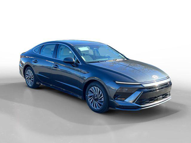 new 2025 Hyundai Sonata Hybrid car, priced at $32,760