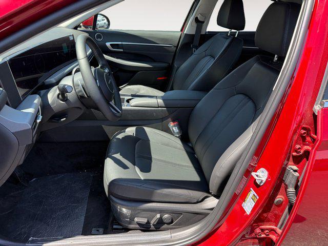new 2025 Hyundai Sonata Hybrid car, priced at $39,683