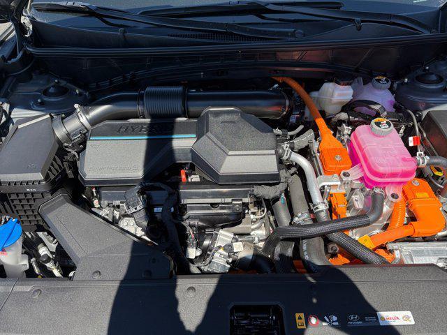 new 2025 Hyundai TUCSON Hybrid car, priced at $38,060