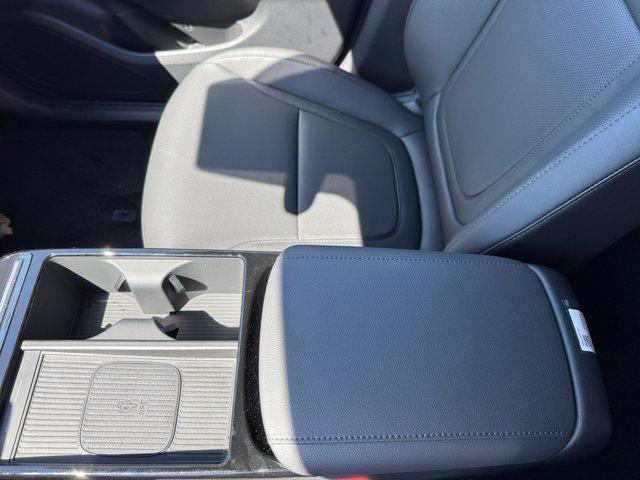 new 2025 Hyundai TUCSON Hybrid car, priced at $38,175
