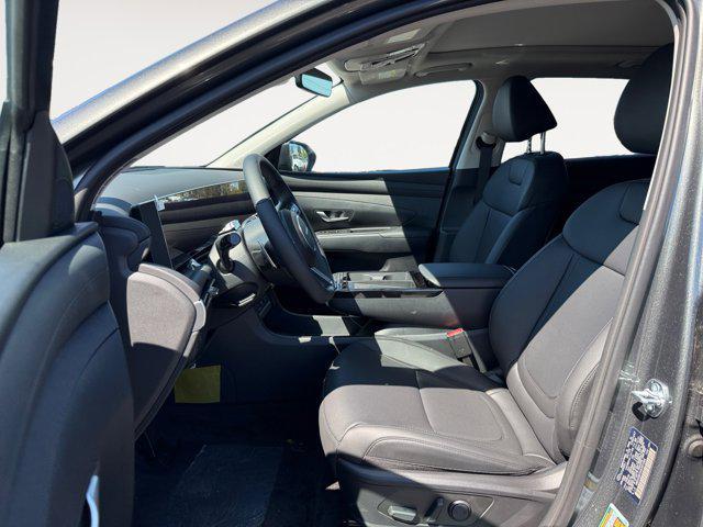 new 2025 Hyundai TUCSON Hybrid car, priced at $38,175