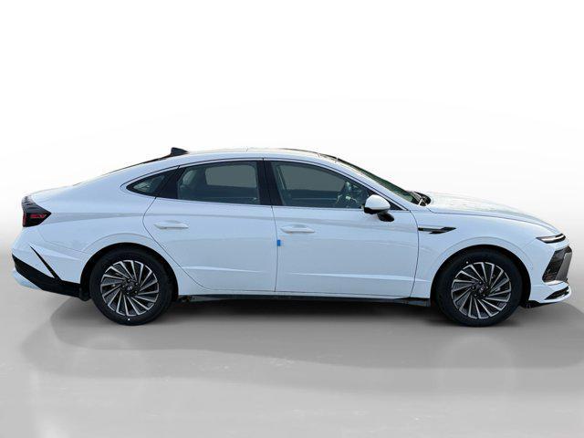 new 2025 Hyundai Sonata Hybrid car, priced at $39,610