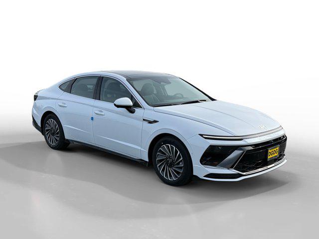 new 2025 Hyundai Sonata Hybrid car, priced at $39,610