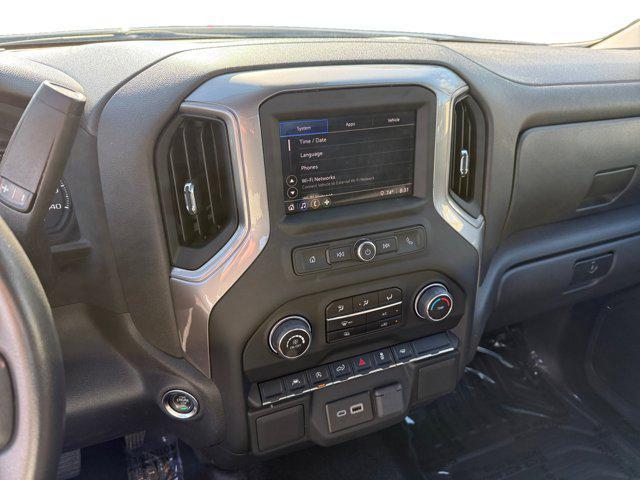 used 2024 Chevrolet Silverado 1500 car, priced at $29,998