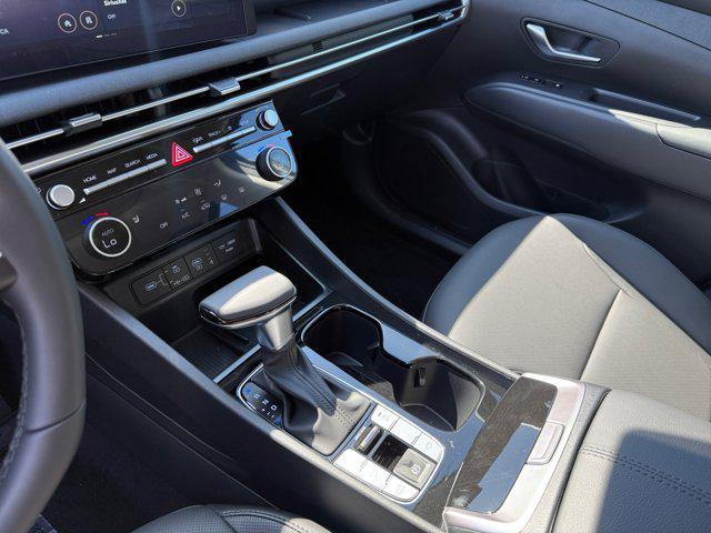 new 2025 Hyundai Tucson car, priced at $33,005