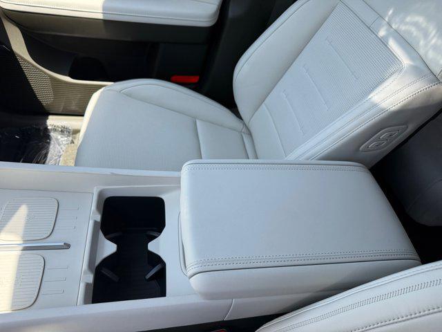 new 2025 Hyundai SANTA FE HEV car, priced at $50,180