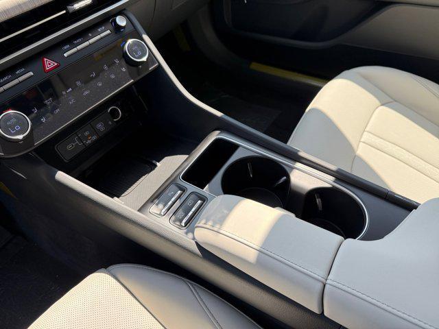 new 2025 Hyundai Sonata Hybrid car, priced at $39,178