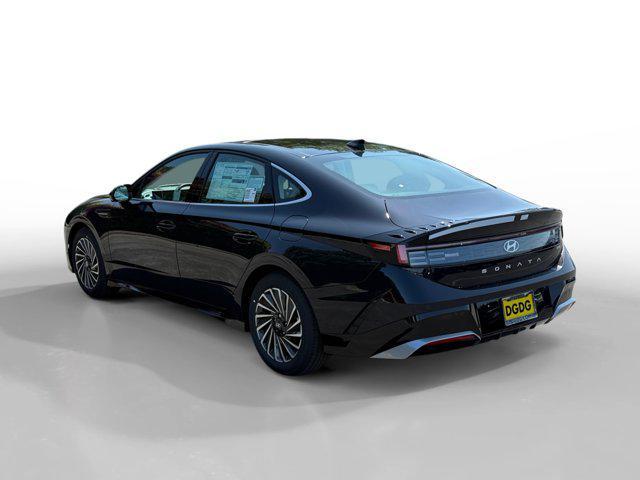 new 2025 Hyundai Sonata Hybrid car, priced at $39,178