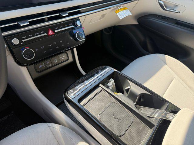 new 2025 Hyundai TUCSON Hybrid car, priced at $34,985