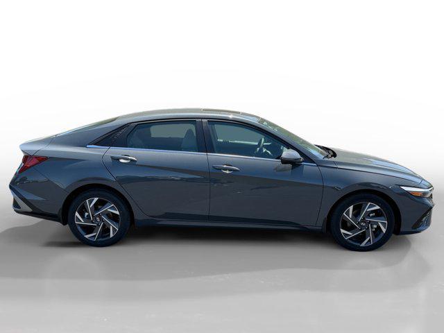 new 2025 Hyundai Elantra car, priced at $30,555