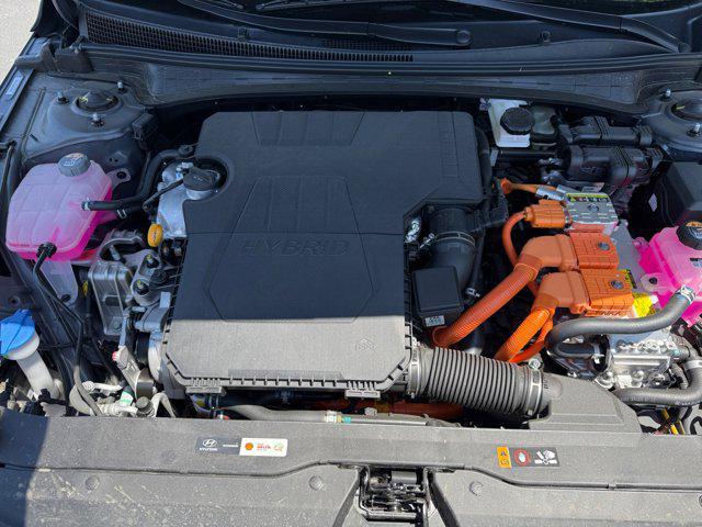 new 2025 Hyundai Elantra car, priced at $30,555